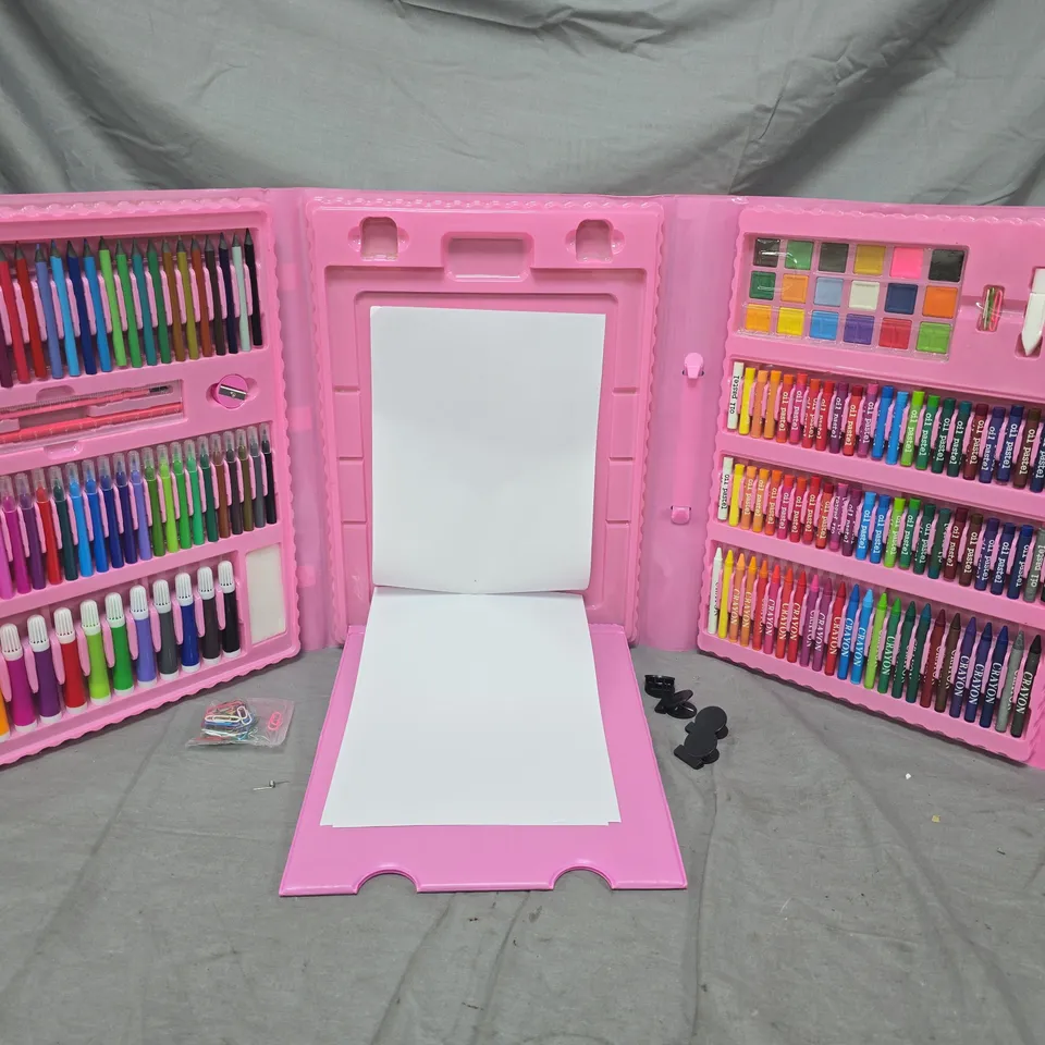UNBRANDED 208 PIECE SUPER MEGA ART SET