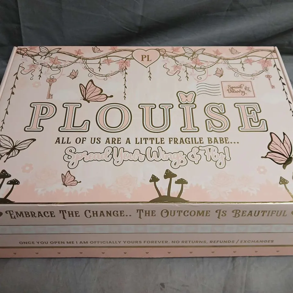 P. LOUISE BEAUTY GIFT SET 