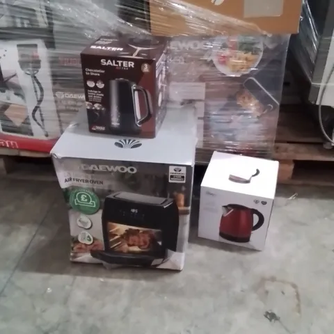 PALLET CONTAINING A LARGE QUANTITY OF ELECTRICAL PRODUCTS TO INCLUDE;AIR FRYER,KETTLE,HOT CHOCOLATE MACHINE