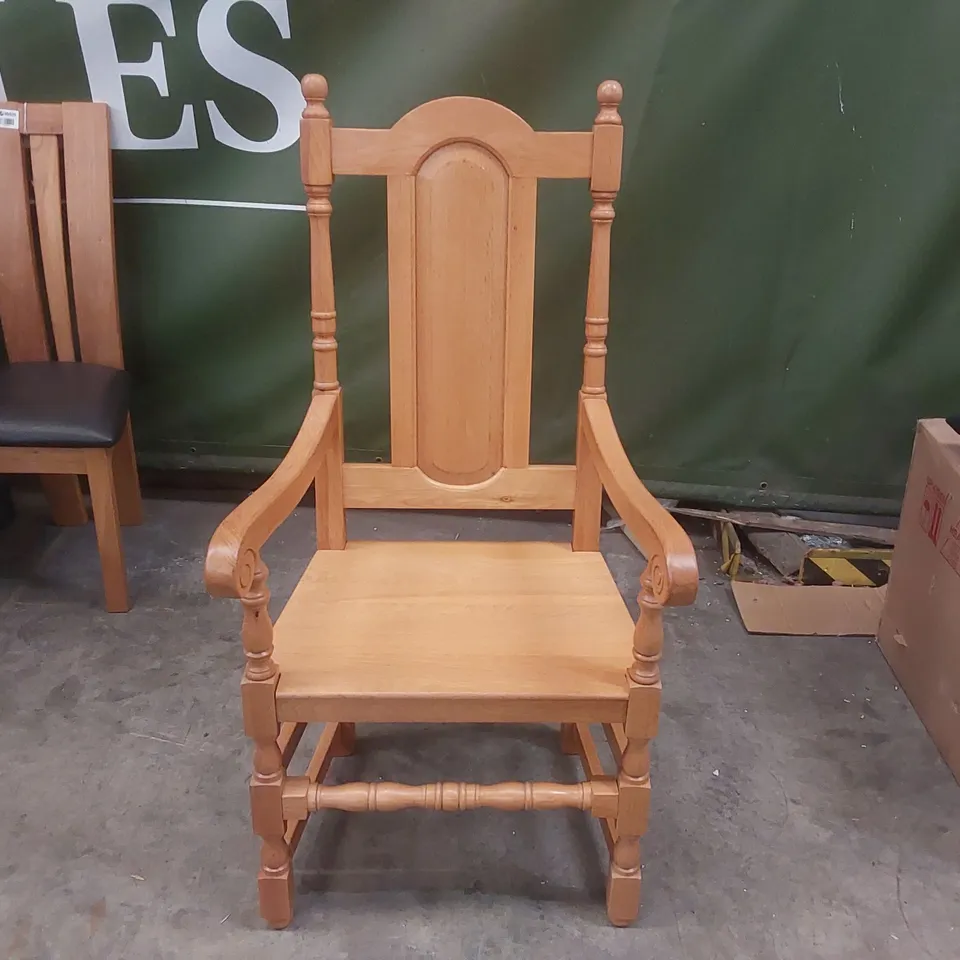 DESIGNER WOODEN DINING CHAIR