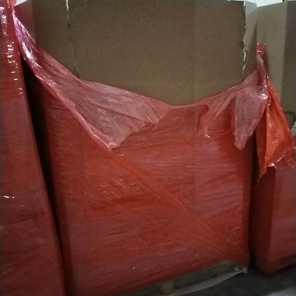 PALLET CONTAINING ASSORTED PRODUCTS INCLUDING LED MIRROR LIGHT, STEAM CLEANER, AUTO CAT LITTER BOX & EINHELL COFFEE MACHINE