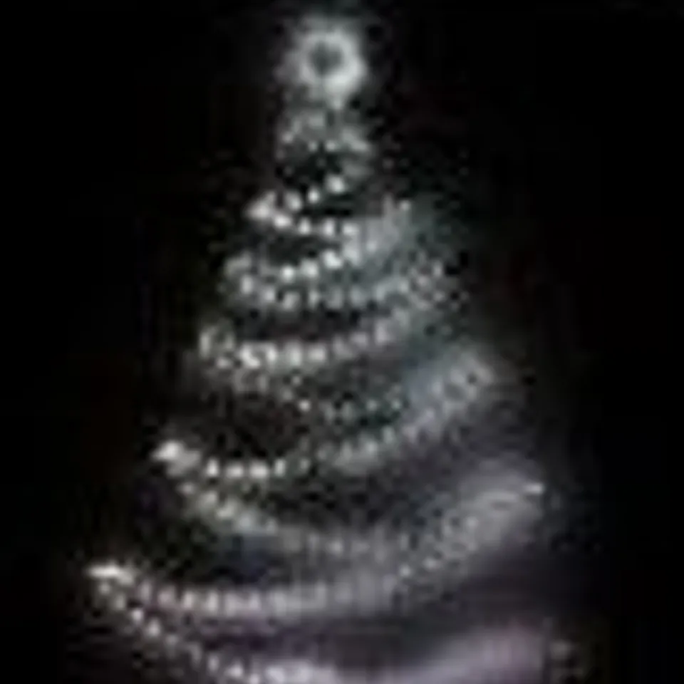 BOXED HOME REFLECTIONS INDOOR/OUTDOOR PRE-LIT WALL MOUNTABLE TREE 5FT - COLLECTION ONLY