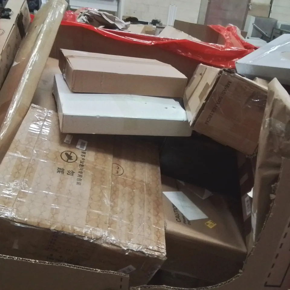 PALLET OF ASSORTED HOUSEHOLD GOODS AND PRODUCTS TO INCLUDE;MONITOR PRIVACY SCREEN,TOILET SEAT,GOLF SIMULATOR GAME