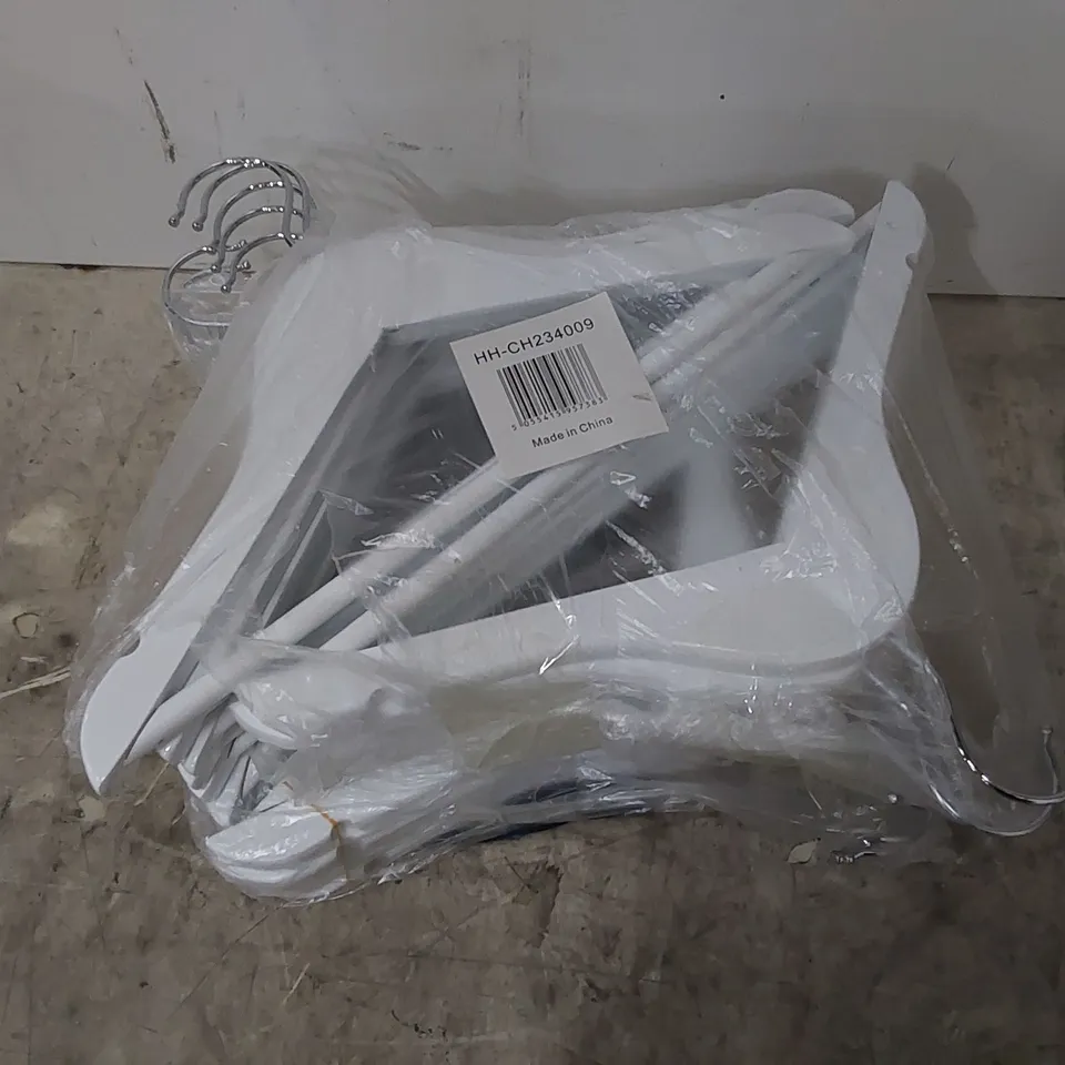 BAGGED WOOD STANDARD HANGER WHITE // SET OF 20 (1 ITEM)