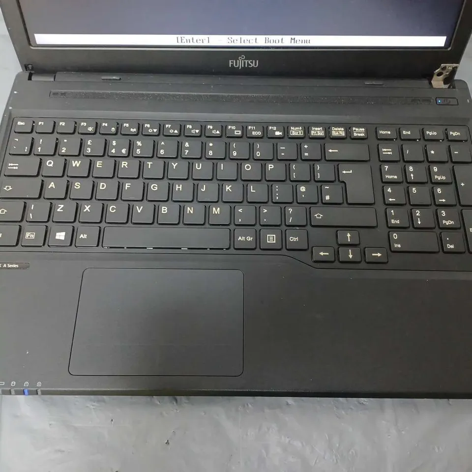 FUJITSU LIFEBOOK A514 15 INCH I3-4005U 1.70GHZ