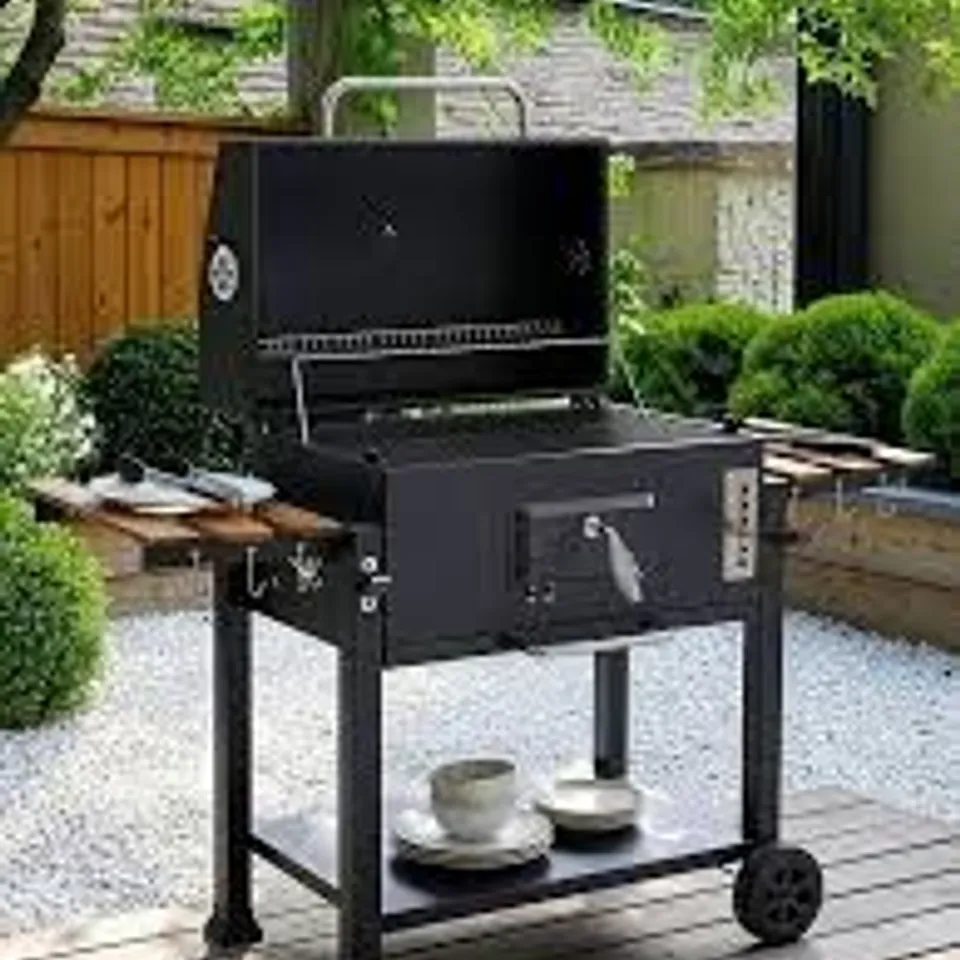BOXED EXTRA LARGE AMERICAN STYLE CHARCOAL BBQ RRP £190