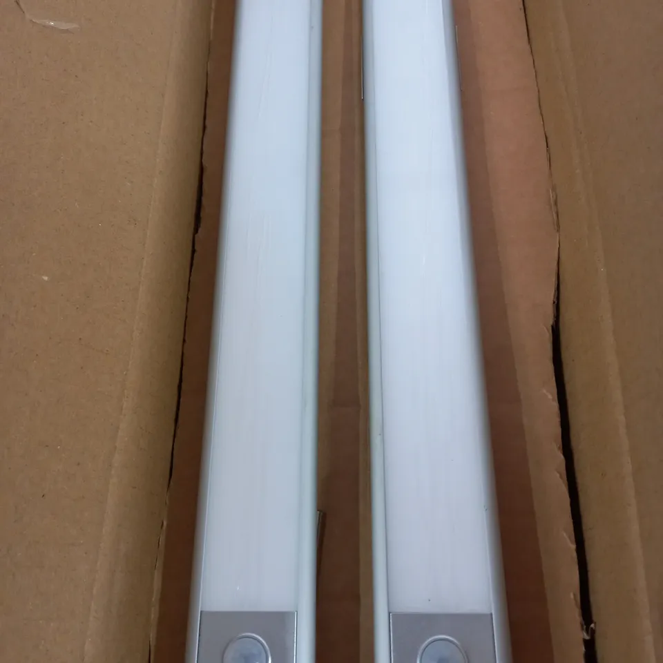 SFIXX  USB RECHARGEABLE MOTION SENSOR LIGHT