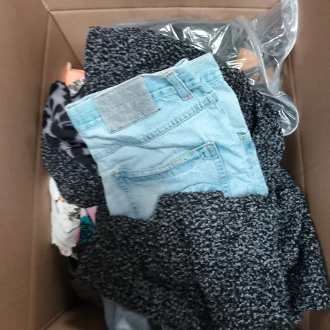 LARGE BOX OF APPROXIMATELY 25 ASSORTED CLOTHING ITEMS IN VARIOUS COLOURS, STYLES AND SIZES - COLLECTION ONLY