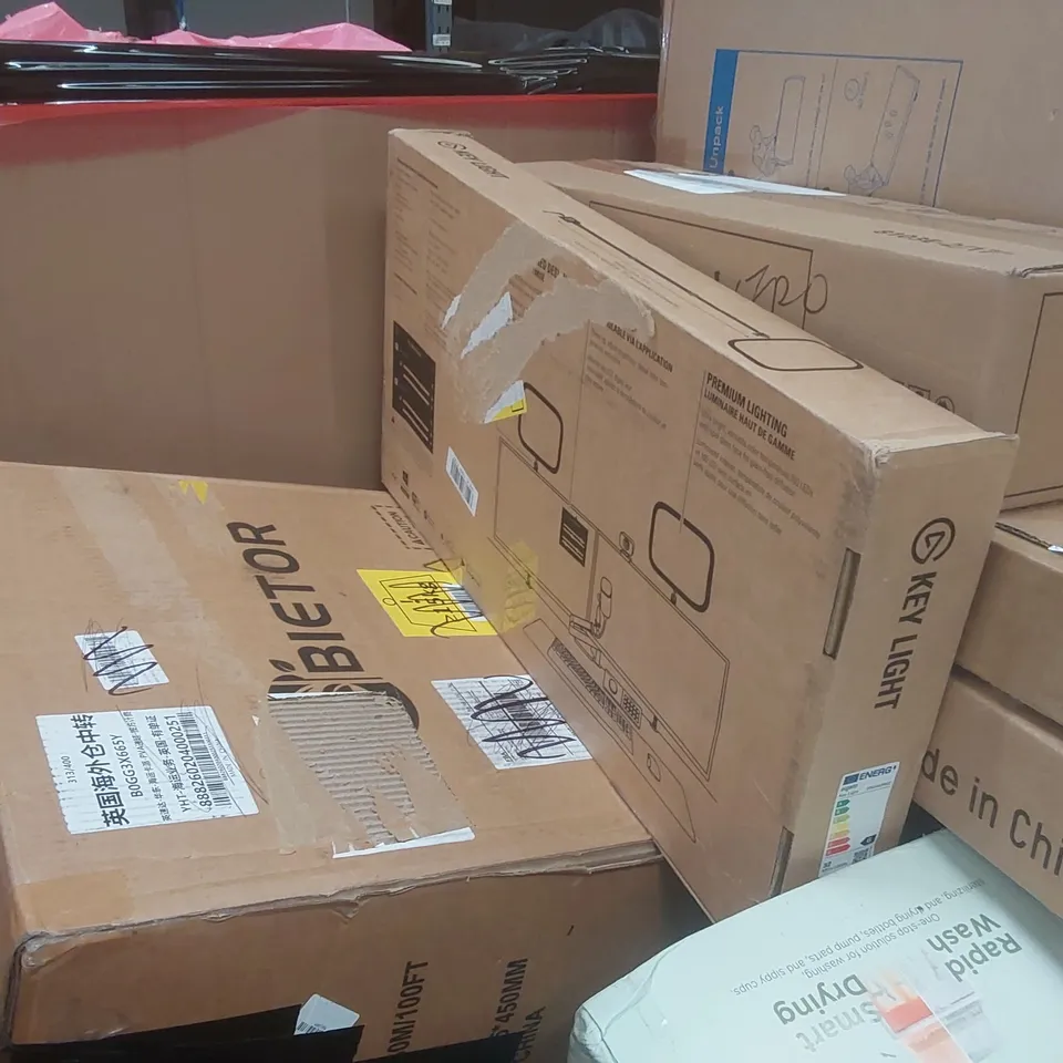 PALLET CONTAINING A VERY LARGE QUANTITY OF ASSORTED ITEMS INCLUDING: STACK N ROLL MODULAR STORAGE SYSTEM, COAT HANGERS, PORTABLE PCP AIR COMPRESSOR ECT