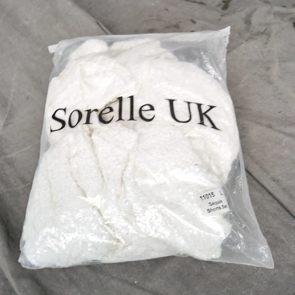 SORELLE UK SEQUINS SHORTS SET – SIZE L