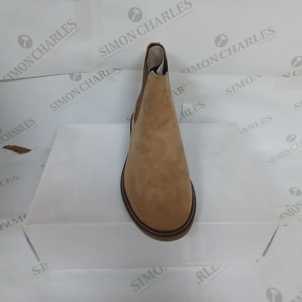 BOXED MARSH MICROSUEDE IN BISCUIT SIZE 10