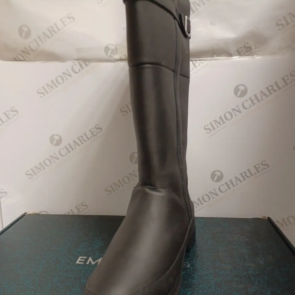 BOXED EMU AUSTRAILIA NATASHA LEATHER BOOTS, BLACK - SIZE 6