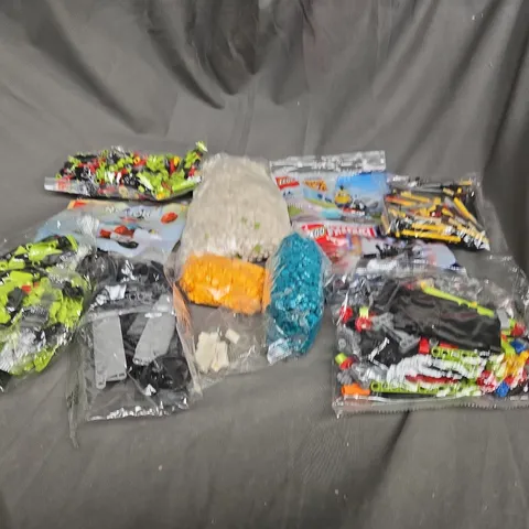 APPROXIMATELY 10 ASSORTED TOYS AND GAMES TO INCLUDE LEGO