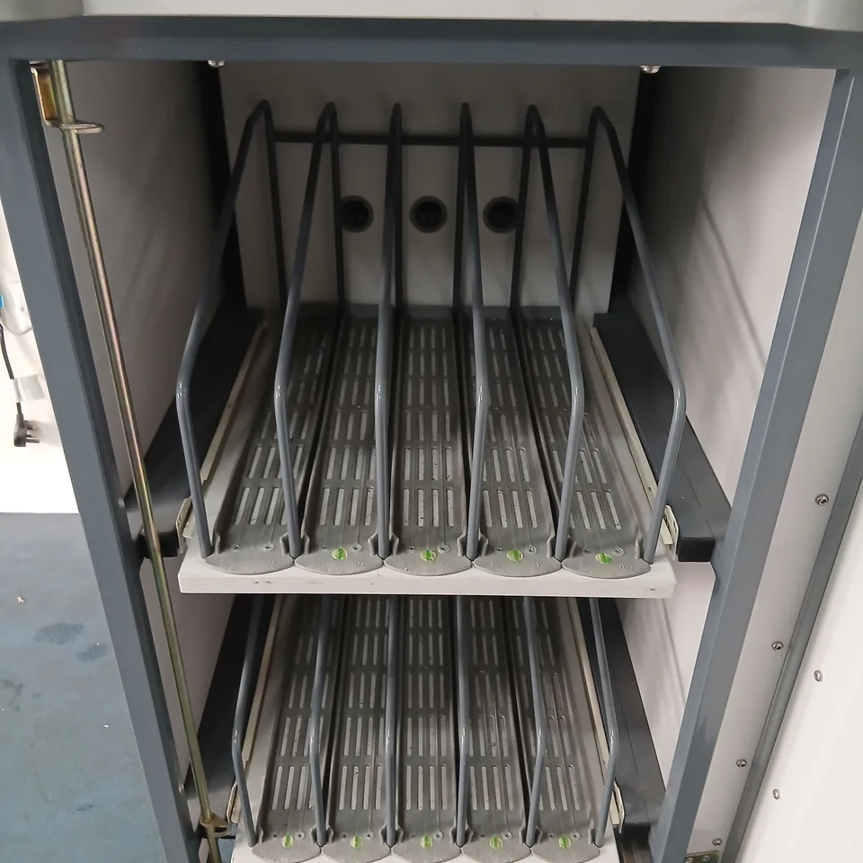 LAPCABBY LAPTOP CHARGING CART ON WHEELS – BUILT-IN CHARGER