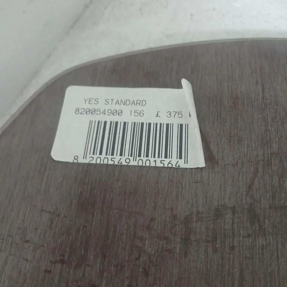 YES SNOWBOARDS STANDARD SNOWBOARD 156 CM
