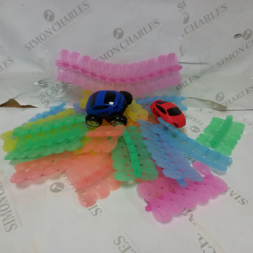 TWISTER TRACKS 3D 12 FOOT TRAX SET WITH CAR & CAR SHELL