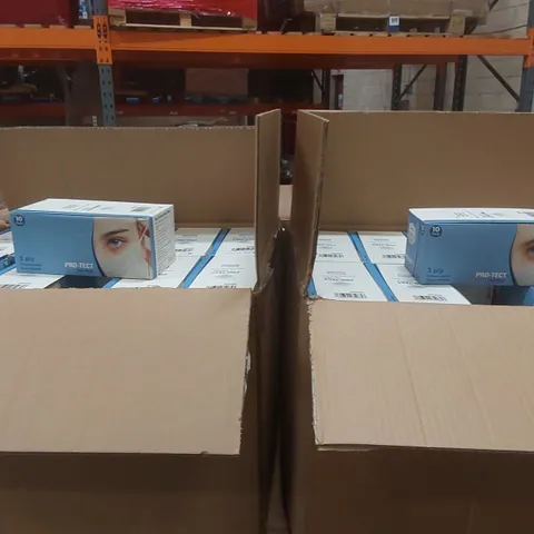 PALLET CONTAINING A VERY LARGE QUANTITY OF MEDICAL FACE MASKS