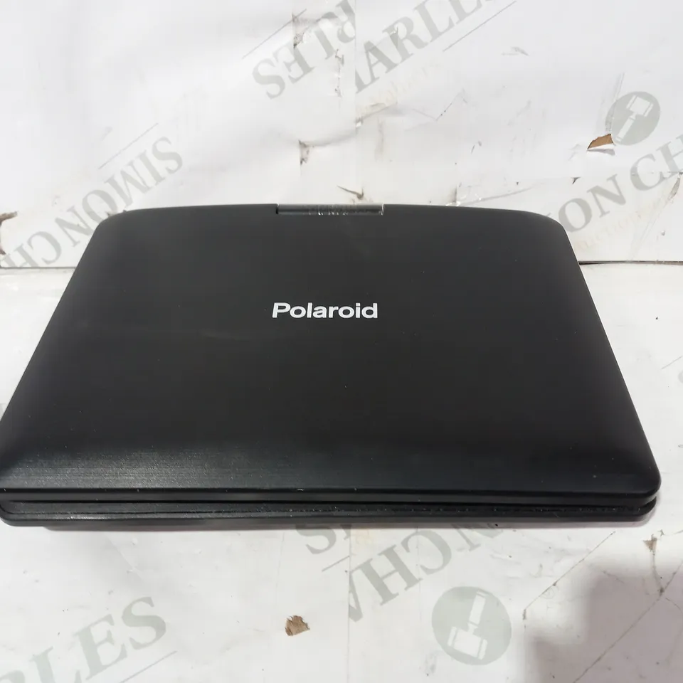 POLAROID 9" PORTABLE DVD PLAYER