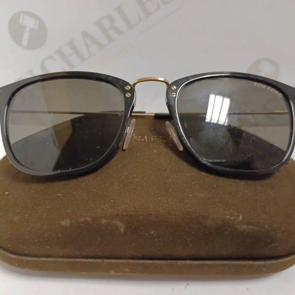 TOM FORD BEAU SUNGLASSES - BLACK/GOLD