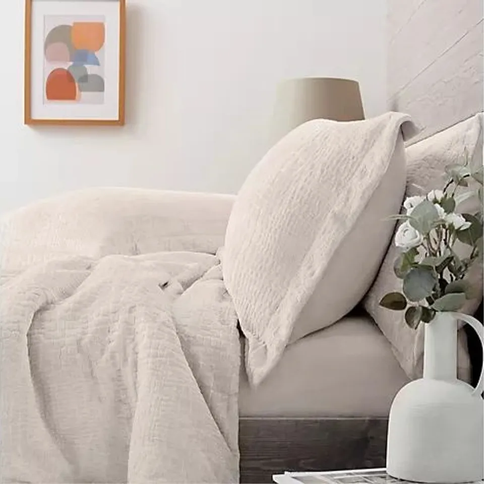 COZEE HOME ANIMAL EMBOSSED VELVETSOFT 6 PIECE DUVET SET