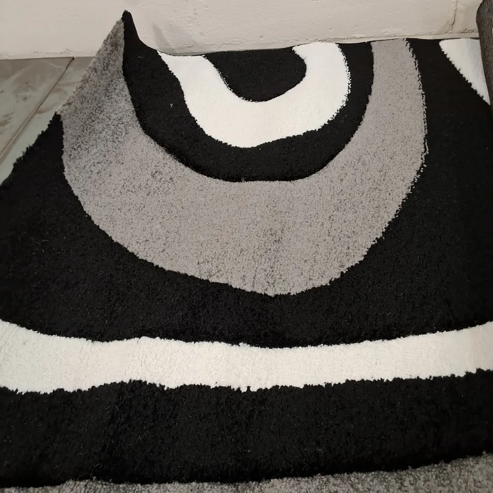 BRAND NEW PACO HOME BLACK INFERNO RUG SIZE 80CM X 150CM