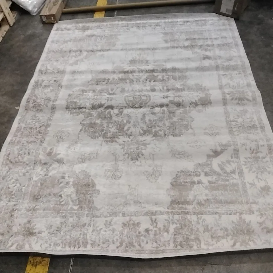 AILSA ORIENTAL AREA RUG APPROXIMATELY 160X215CM