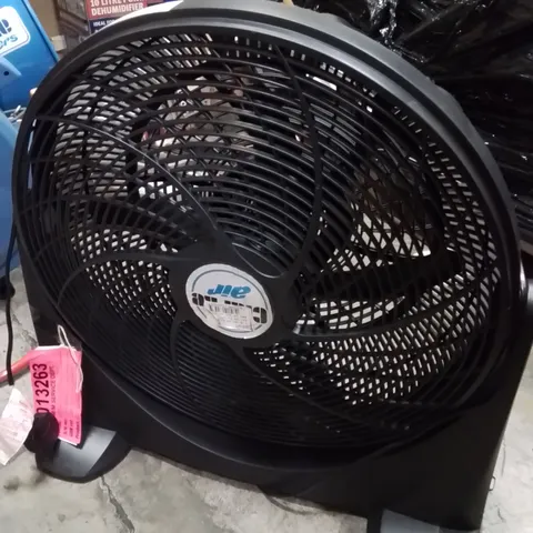 CLARKE AIR LARGE PLASTIC COMMERCIAL FAN