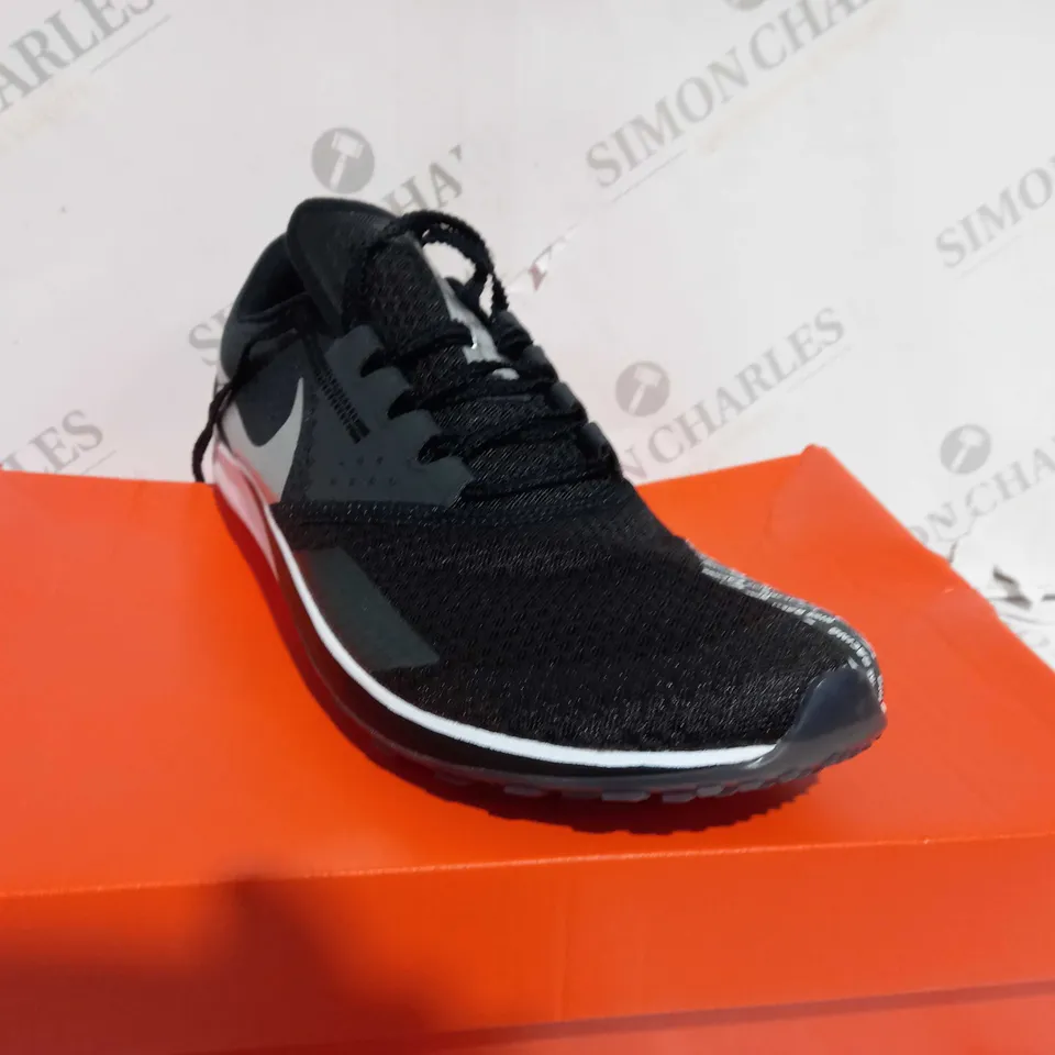 BOXED NIKE ZOOM RIVAL XC 6 - UK SIZE 9