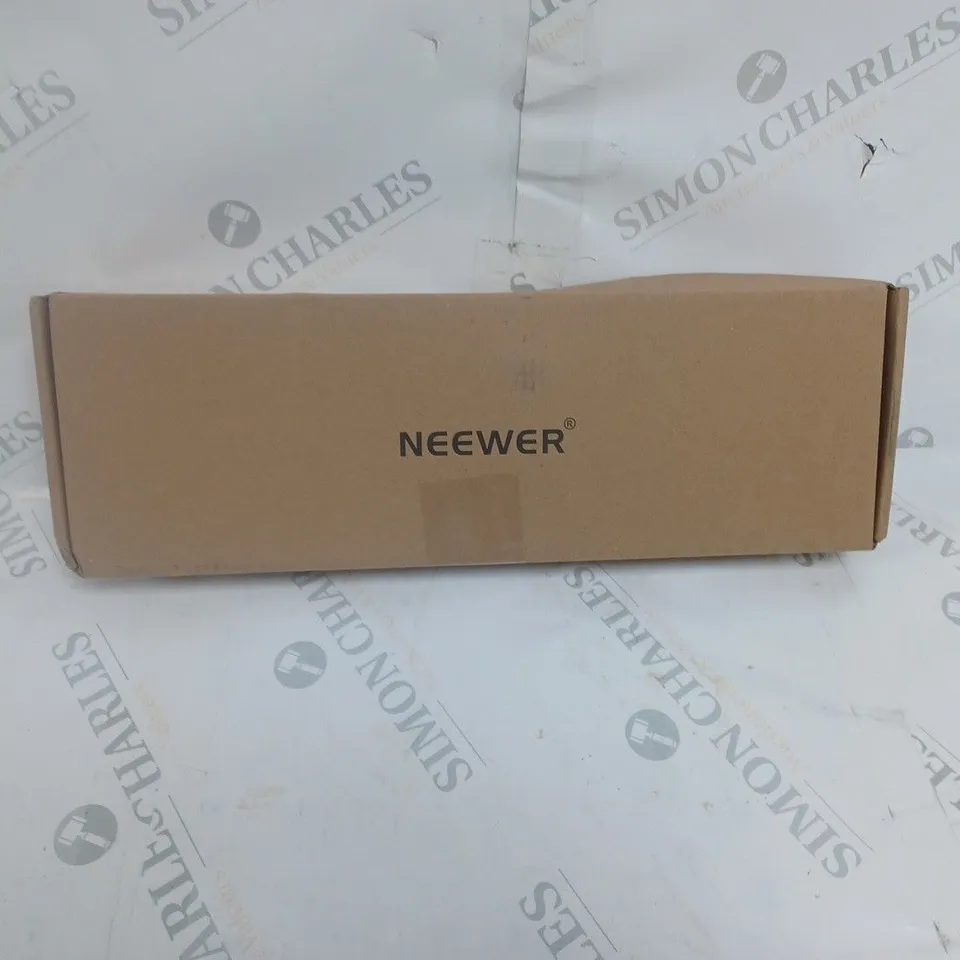 BOXED NEEWER MICROPHONE SCISSOR ARM STAND MOUNT
