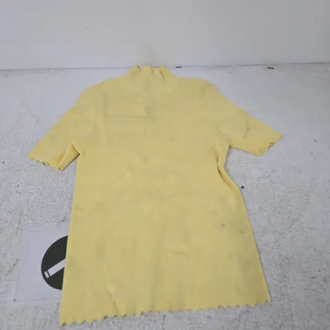 ZARA YELLOW KNIT TOP – WOMEN’S CLOTHING SIZE L