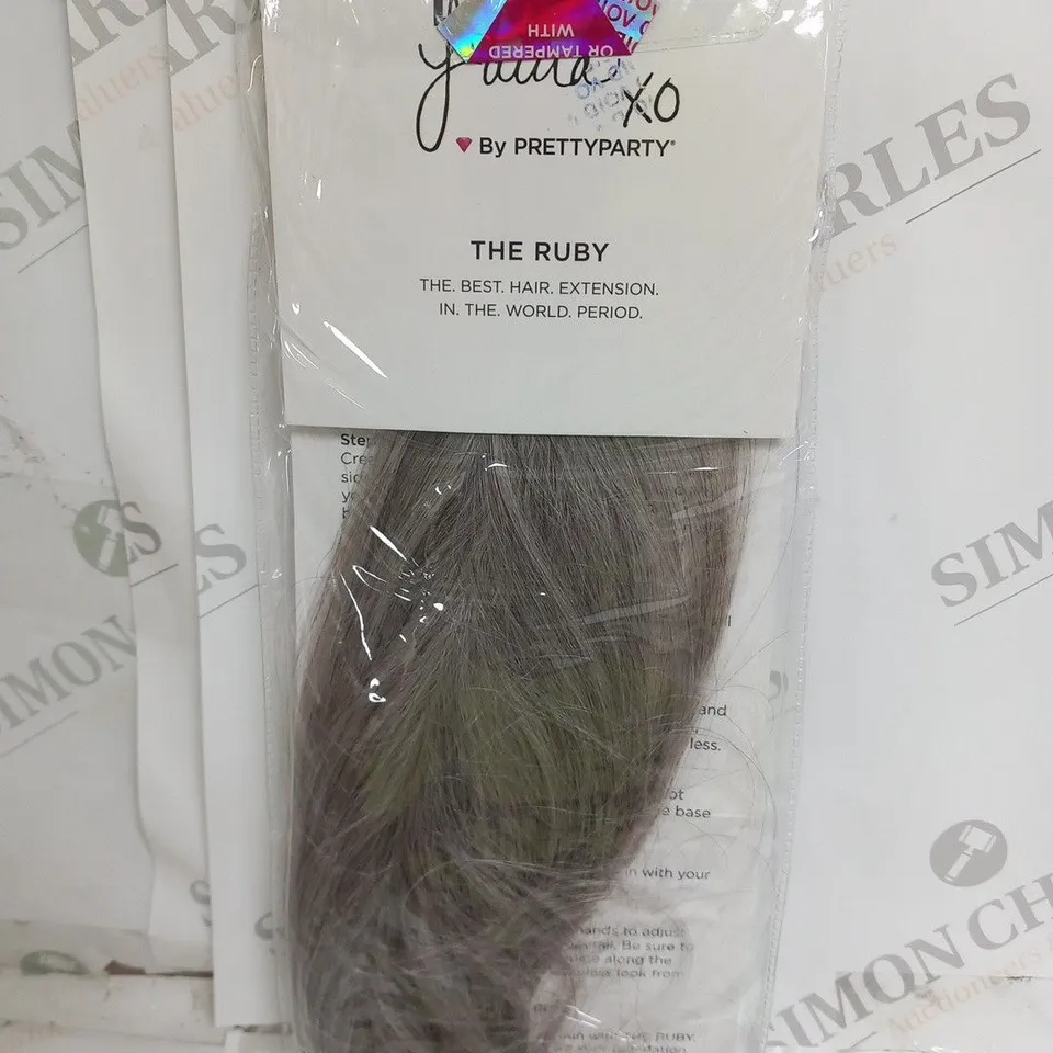 LOVE LAURA BY PRETTY PARTY THE RUBY LIGHT GREY HAIR EXTENSION
