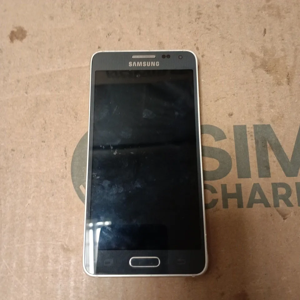 SAMSUNG GALAXY ALPHA SMARTPHONE 