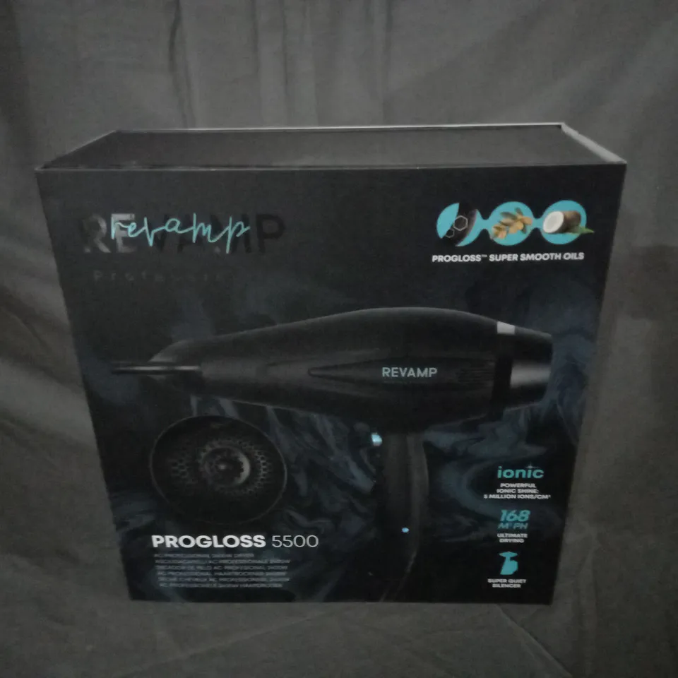 BOXED REVAMP PROGLOSS 5500 AC PROFESSIONAL 2400W DRYER