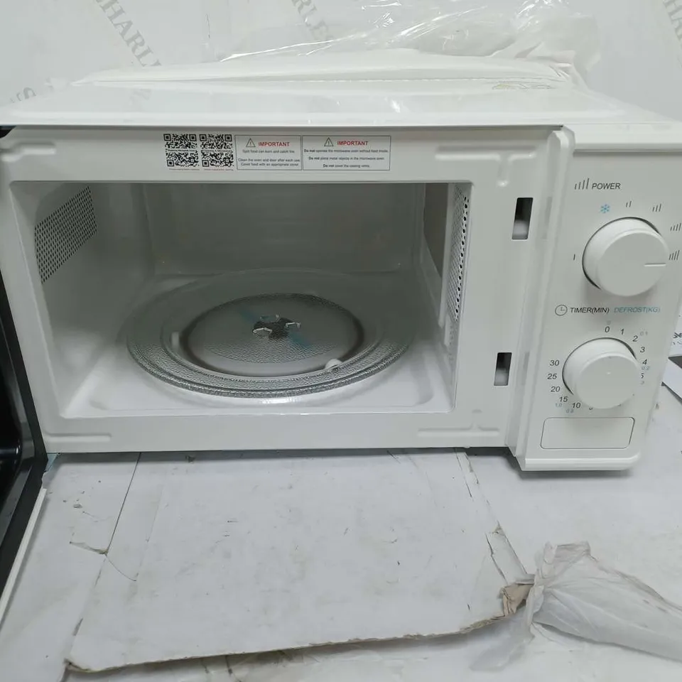BOXED COOKWEAR 700W WHITE MICROWAVE 