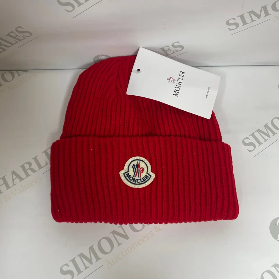 MONCLER COLLECTION LOGO BEANIE IN RED