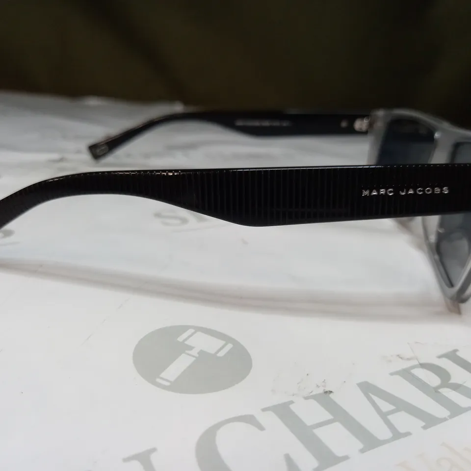 THE MARC JACOBS TINTED GREY SUNGLASSES WITH CASE 