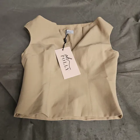 OH POLLY SLEEVELESS V NECK TOP IN CAMEL SIZE 6