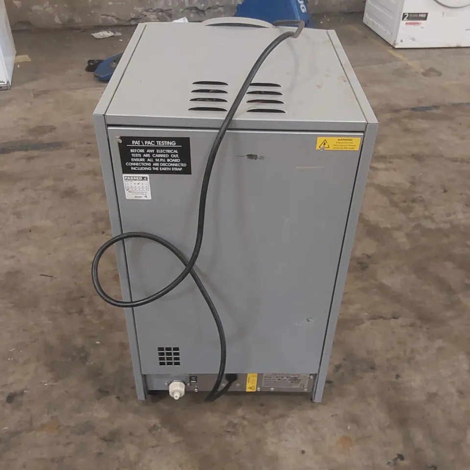 ADESSO COMMERCIAL COFFEE VENDING MACHINE