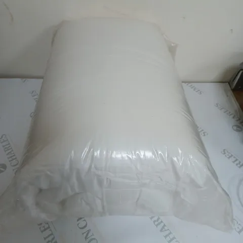 WHITE DOUBLE BED MATTRESS TOPPER