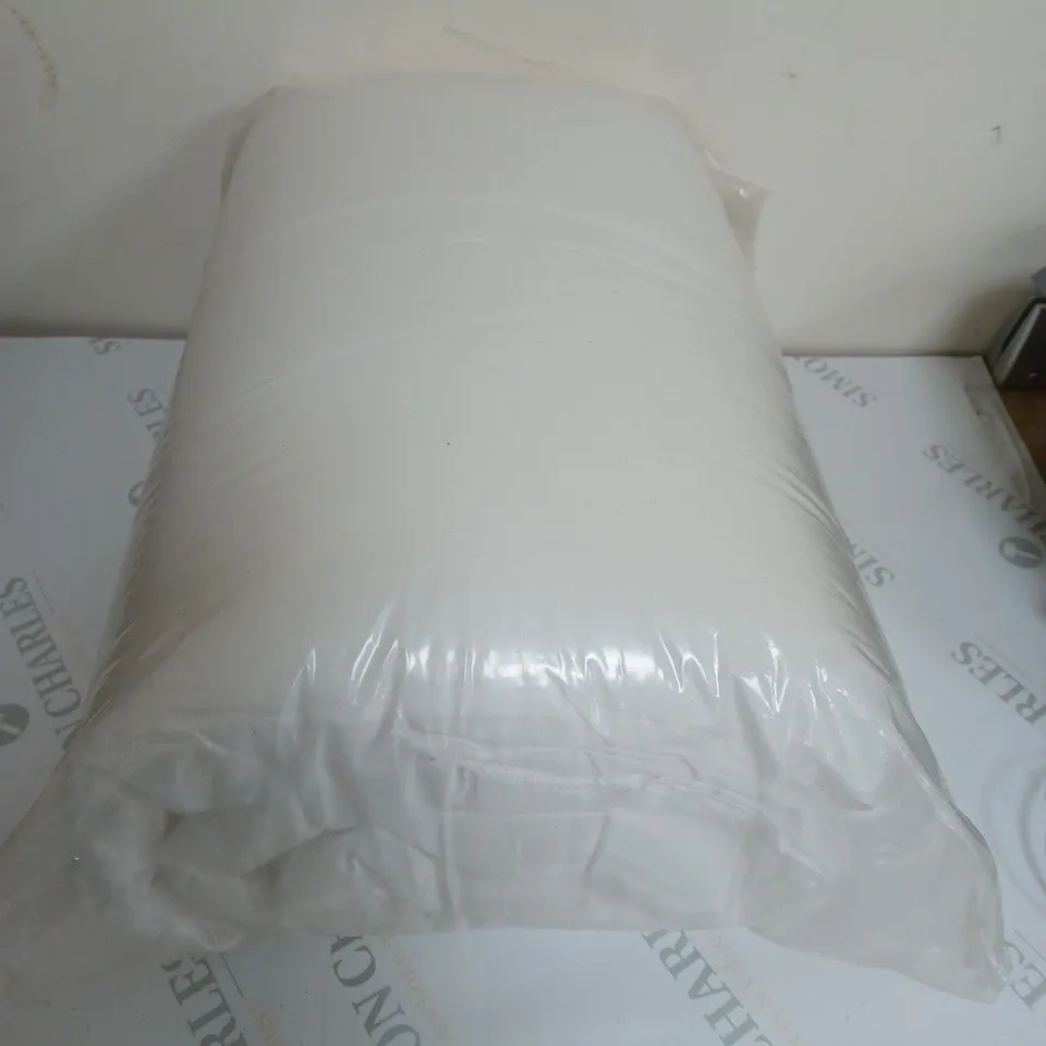 WHITE DOUBLE BED MATTRESS TOPPER 