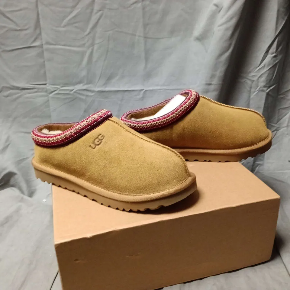 UGG WOMEN’S SLIPPERS – TAN SUEDE WITH SHEARLING LINING - UK SIZE 6
