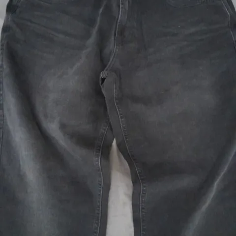 F&F SLIM JEANS IN BLACK SIZE 38W/32L