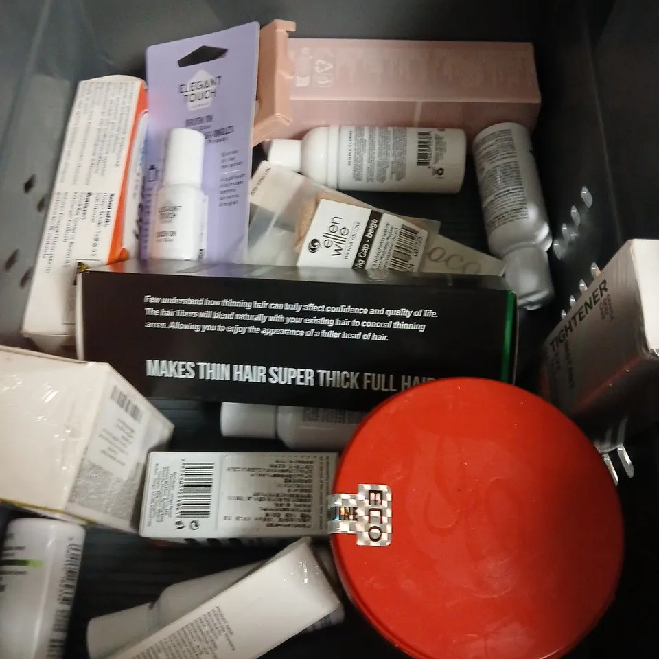 APPROXIMATEY 20 ASSORTED HEALTH AND BEAUTY PRODUCTS TO INCLUDE - HAIR IDENTIFIER SPRAY - REVOLUTION JELLY EYE PATCHES - MEDIK8 GENTLE CLEANSE - ETC