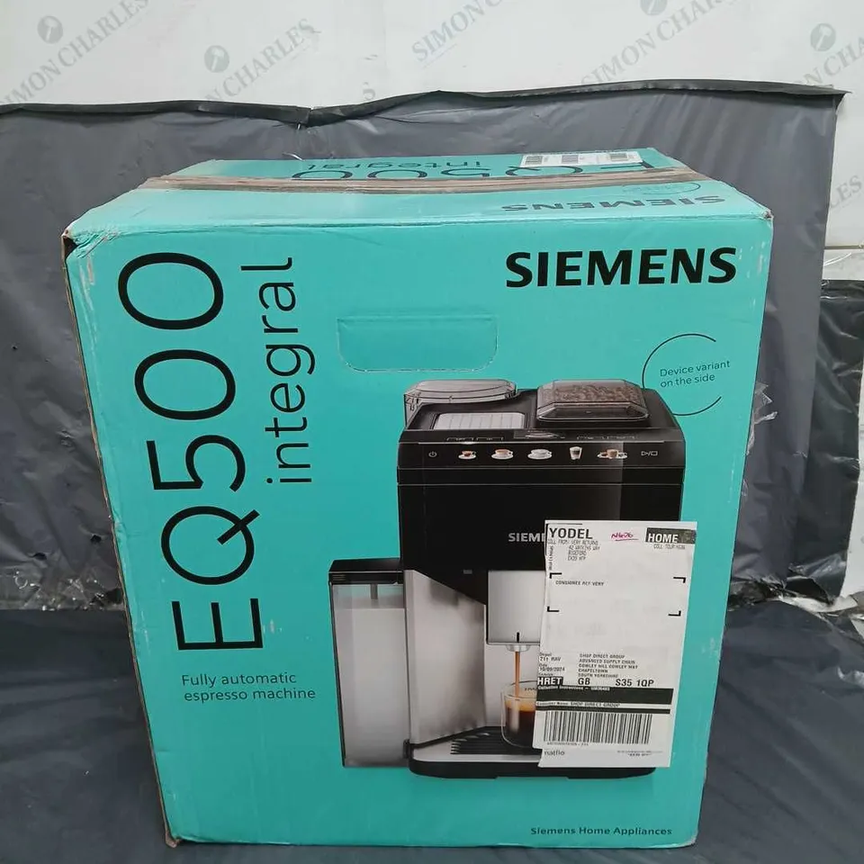 BOXED SIEMENS TQ513GB1 BEAN TO CUP FREESTANDING COFFEE MACHINE - COLLECTION ONLY RRP £629