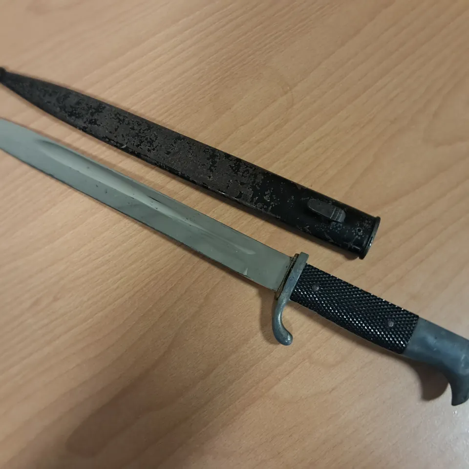 EUF HORSTER SOLINGEN 9" MILITARY KNIFE WITH METAL SHEATH