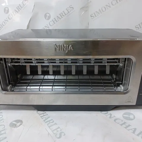 BOXED NINJA 2 IN 1 TOASTER & GRILL ST100UK