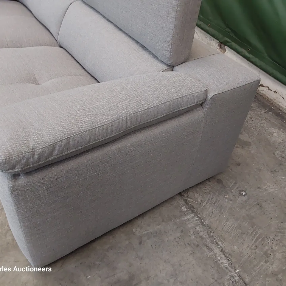 DESIGNER ITALIAN STYLE THREE SEATER SOFA WITH ADJUSTABLE HEADRESTS GREY FABRIC 