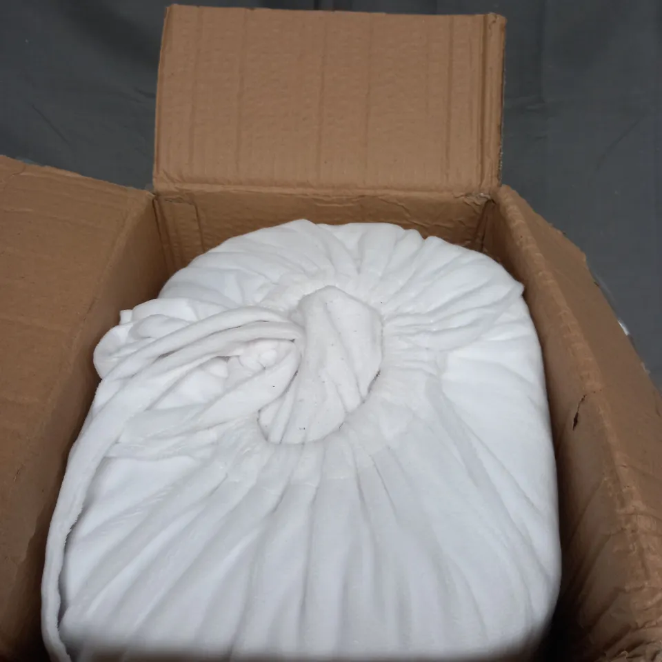 BOXED COZEE HOME LUNASOFT FITTED SHEETS AND PILLOWCASES COLLECTION IN BRIGHT WHITE - KING SIZE 