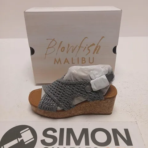 BLOWFISH MALIBU ANDREA WOMEN'S GREY WOVEN CORK WEDGE SANDALS SIZE 7