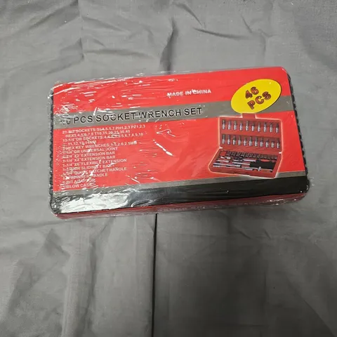 46 PIECE SOCKET WRENCH SET 
